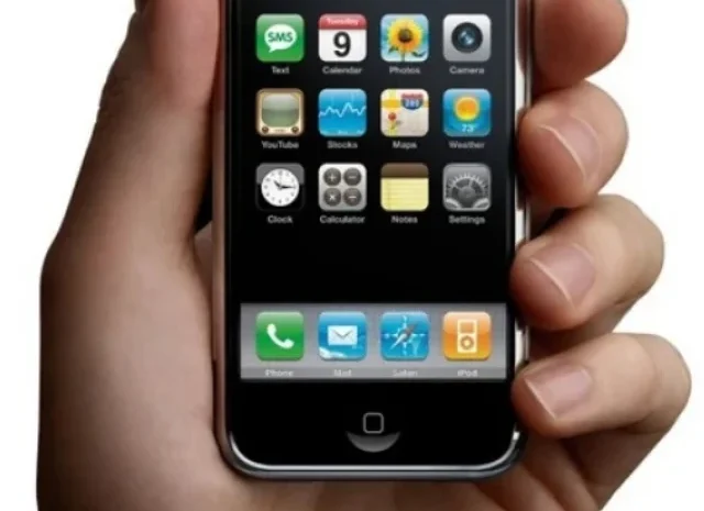 1.56 करोड़ रुपए में बिका Apple कंपनी का 2007 वाला Iphone